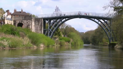 4_iron-bridge-over-river-severn-ironbridge-shropshire-england